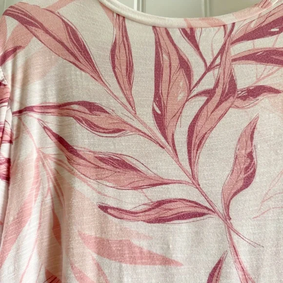 Pink Leaf Print Top - Picture 4 of 6